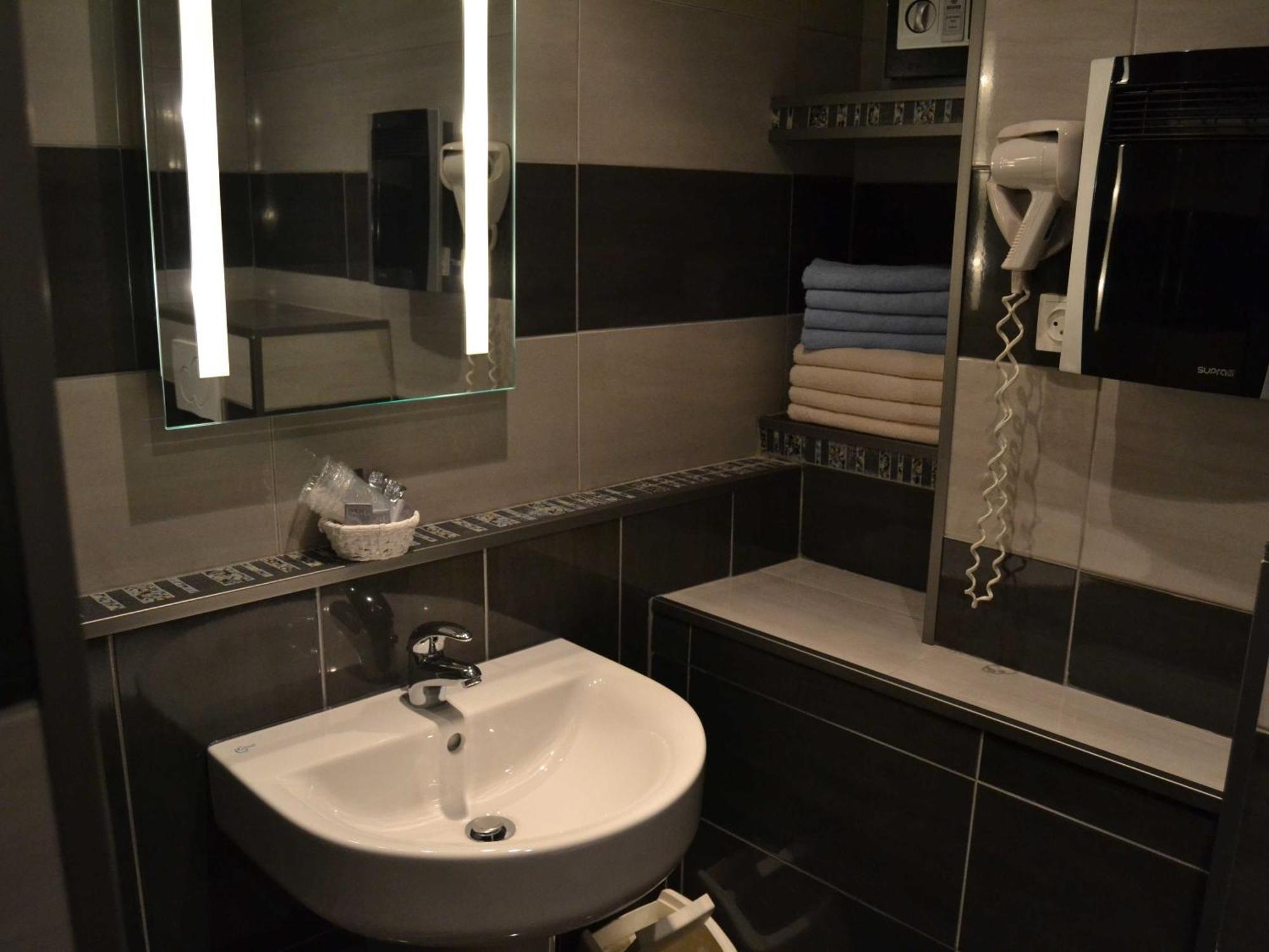 Hotel Le Dauphin Bleu Saintes-Maries-de-la-Mer Pokój zdjęcie