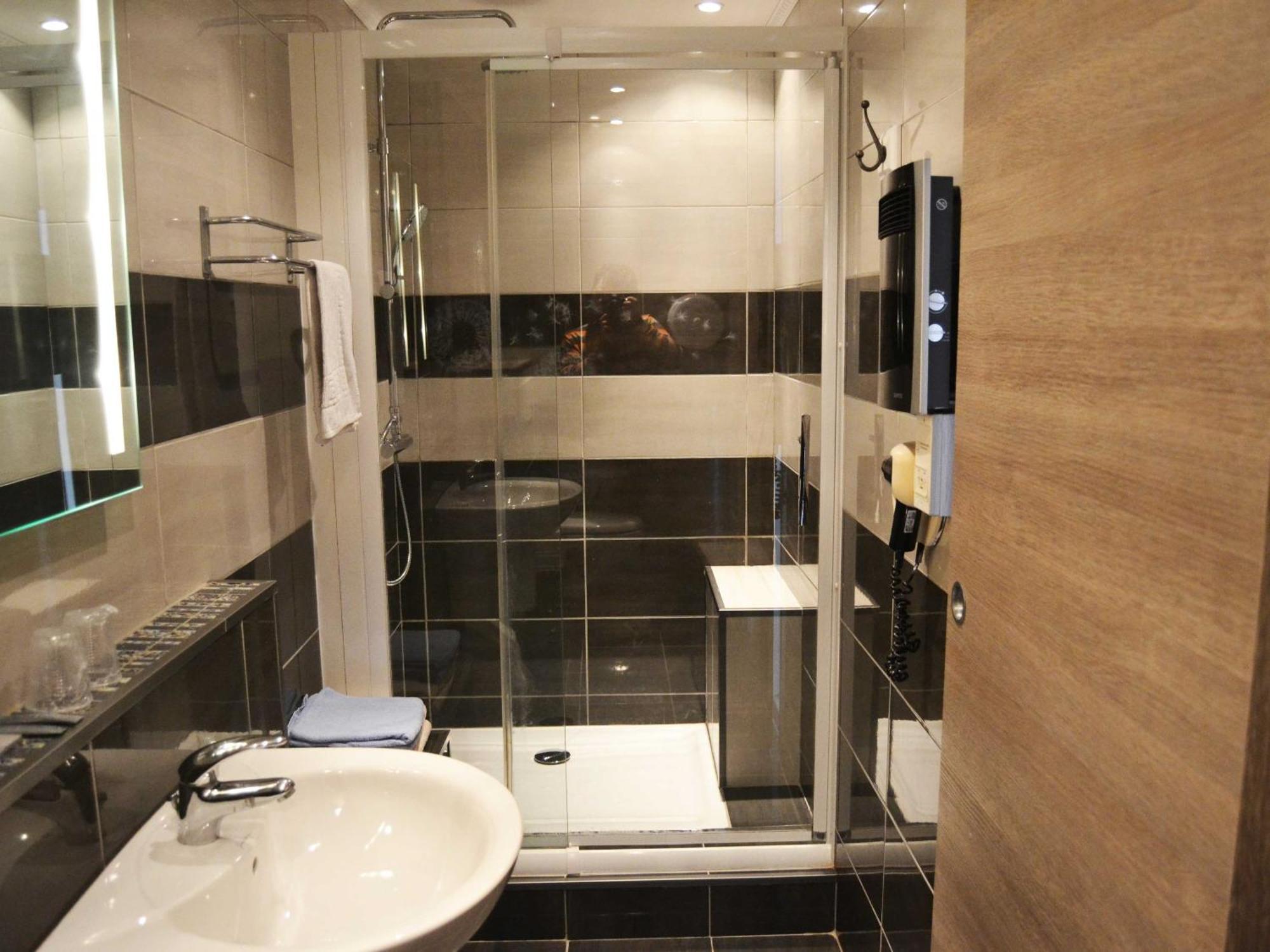 Hotel Le Dauphin Bleu Saintes-Maries-de-la-Mer Pokój zdjęcie